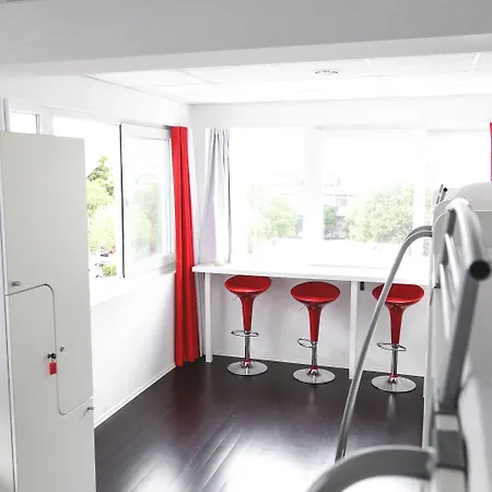 Design 101 Dalmatinac بيت شباب