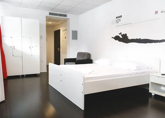Design 101 Dalmatinac Auberge de jeunesse Split