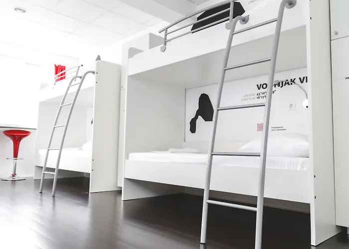Design 101 Dalmatinac Auberge de jeunesse Split