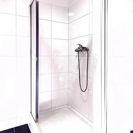 אכסניה Design 101 Dalmatinac *