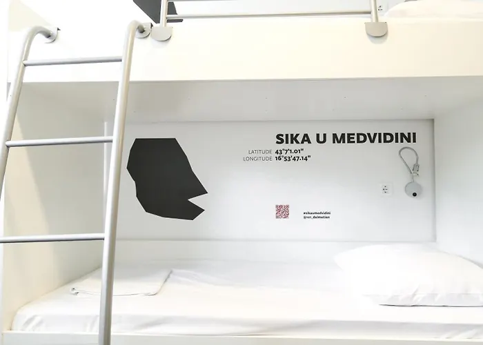 אכסניה Design 101 Dalmatinac ספליט