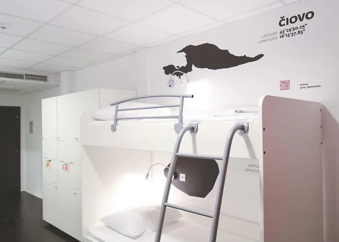 Design 101 Dalmatinac Hostel *